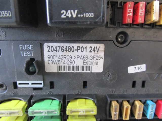 VOLVO FM12 FUSEBOARD 20476480-P01 - Sistema eléctrico para Camión: foto 2 VOLVO FM12 FUSEBOARD 20476480-P01 - Sistema eléctrico para Camión: foto 2