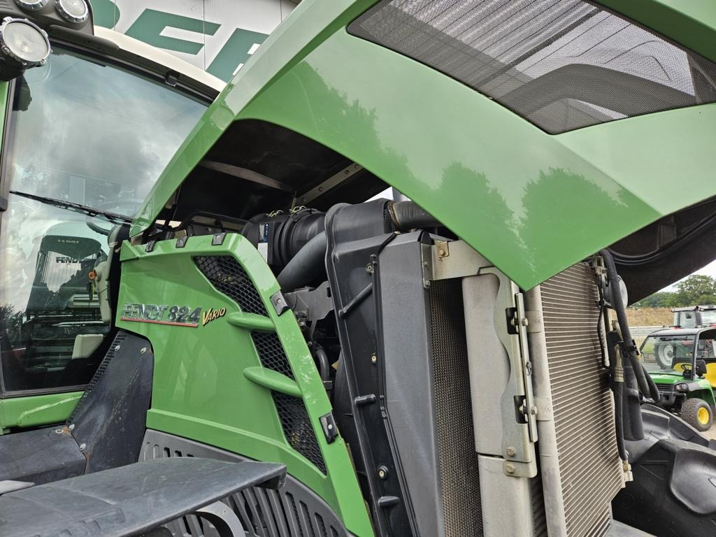 Fendt 824 Vario ProfiPlus - Tractor: foto 2 Fendt 824 Vario ProfiPlus - Tractor: foto 2