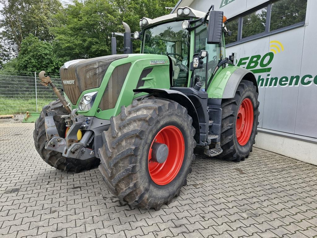 Fendt 826 VARIO PROFI PLUS - Tractor: foto 1 Fendt 826 VARIO PROFI PLUS - Tractor: foto 1
