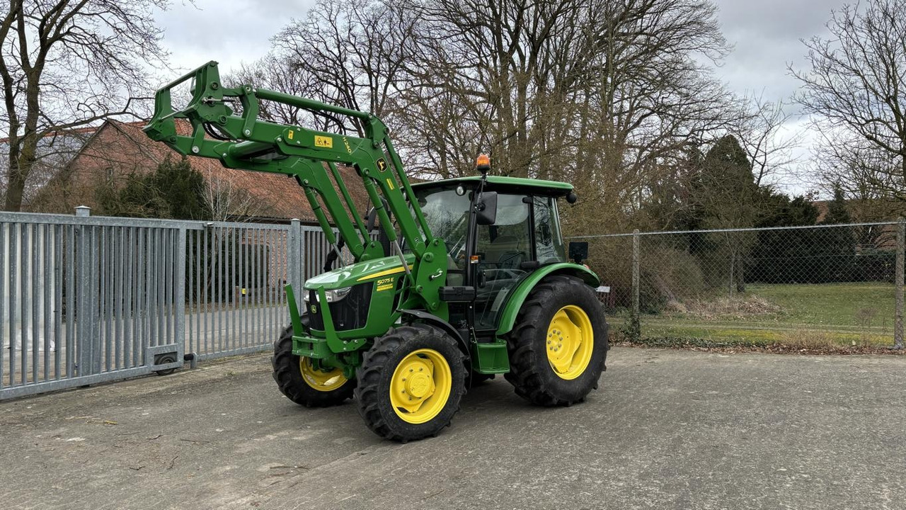 John Deere 5075E STUFE V - Tractor: foto 1 John Deere 5075E STUFE V - Tractor: foto 1