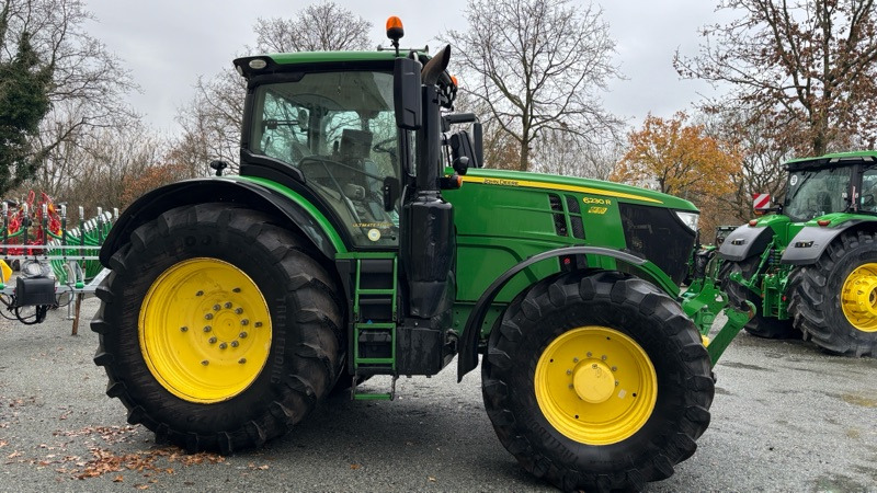 Tractor John Deere 6230 R: foto 28