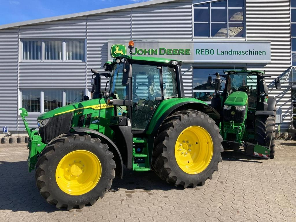 John Deere 6M125 - Tractor: foto 1 John Deere 6M125 - Tractor: foto 1