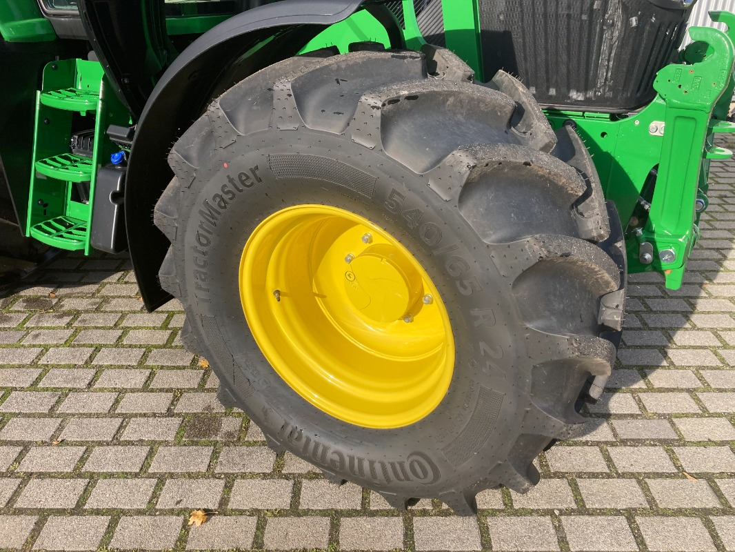 Tractor nuevo John Deere TRAKTOR 6120M MIT KABINE: foto 16