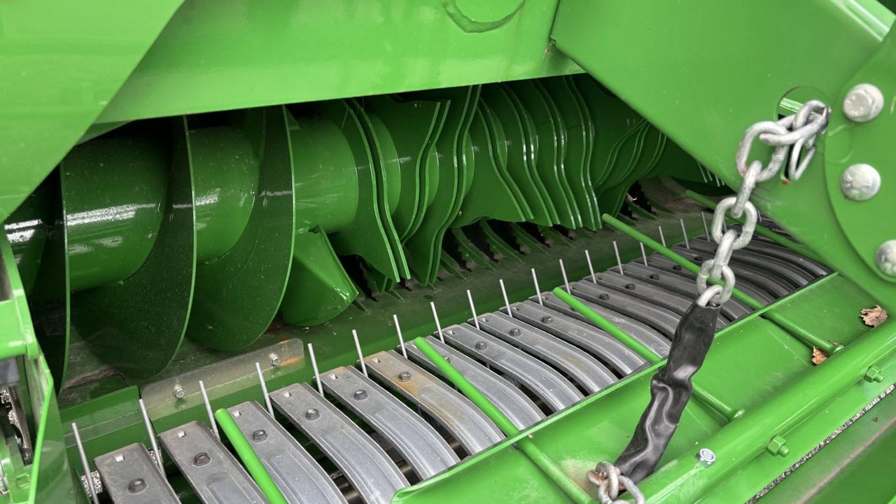 John Deere V461M - PAKET FÜR RUNDBALLENPR - Encintadora de pacas: foto 4 John Deere V461M - PAKET FÜR RUNDBALLENPR - Encintadora de pacas: foto 4
