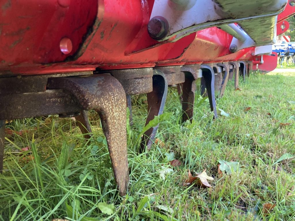 Pöttinger LION 403 C - Grada: foto 2 Pöttinger LION 403 C - Grada: foto 2