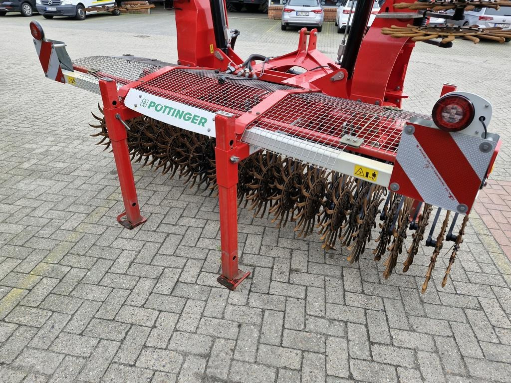 Pöttinger ROTOCARE V 6600 - Equipo para trabajo del suelo: foto 2 Pöttinger ROTOCARE V 6600 - Equipo para trabajo del suelo: foto 2