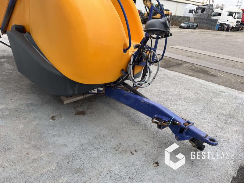 CARUELLE HIRONDELLE - Pulverizador arrastrado: foto 5 CARUELLE HIRONDELLE - Pulverizador arrastrado: foto 5