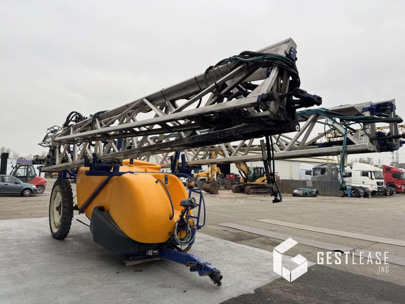 CARUELLE HIRONDELLE - Pulverizador arrastrado: foto 4 CARUELLE HIRONDELLE - Pulverizador arrastrado: foto 4