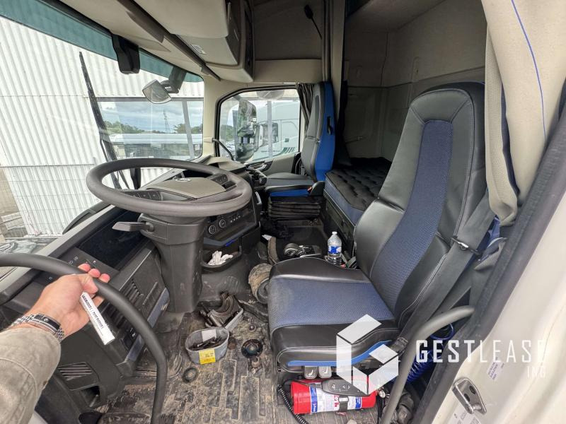 Cabeza tractora Volvo FH 500: foto 19