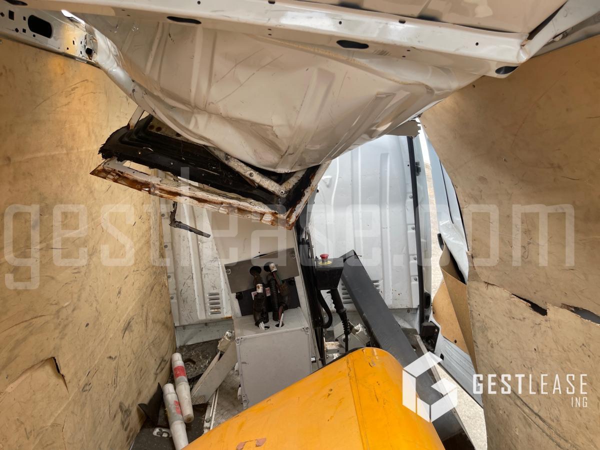 Leasing de Renault MASTER 3 2.3 DCI 125 avec nacelle KLUBB Renault MASTER 3 2.3 DCI 125 avec nacelle KLUBB: foto 8