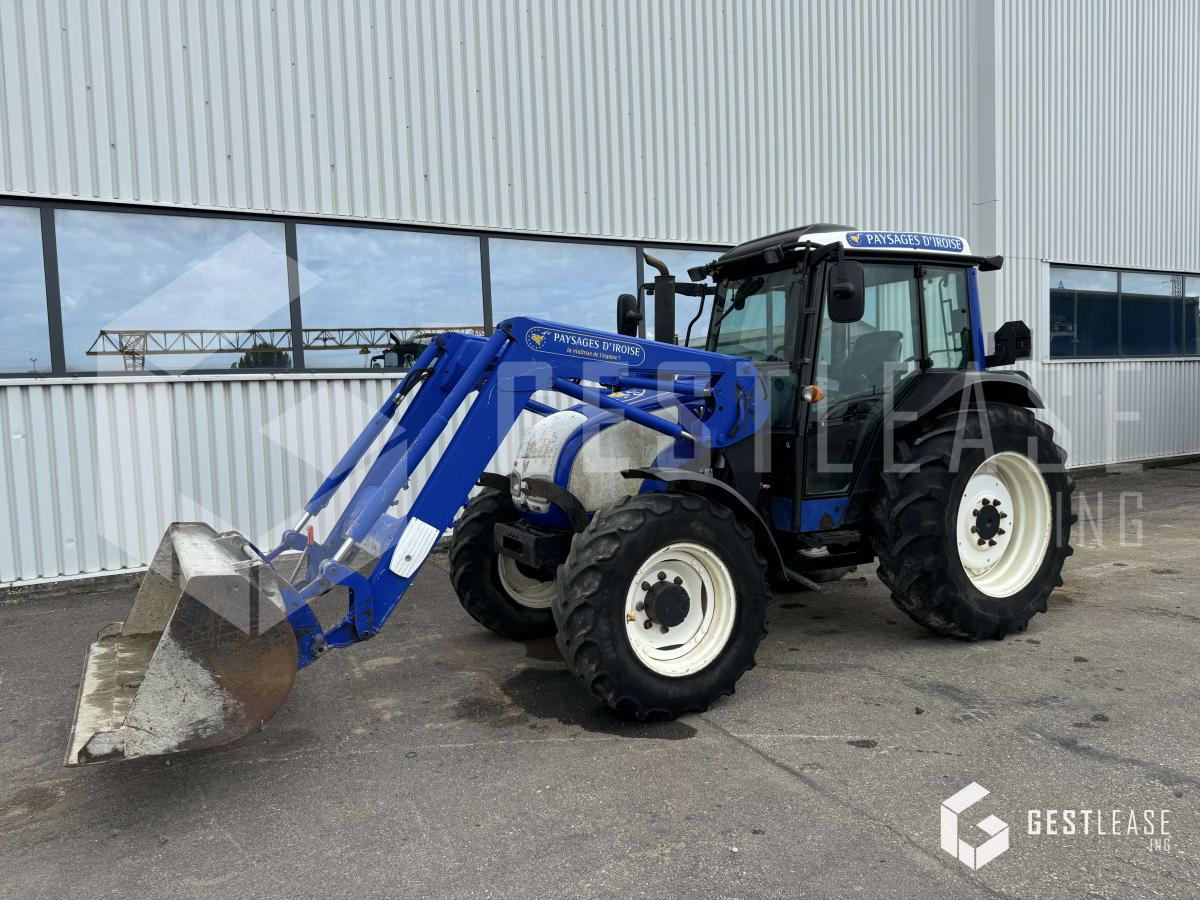 Valtra A72 - Tractor: foto 1 Valtra A72 - Tractor: foto 1