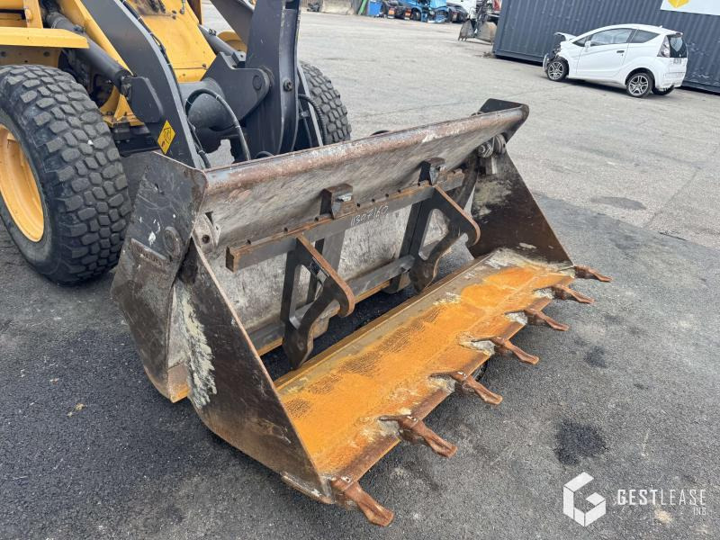 Volvo L30G - Cargadora de ruedas: foto 5 Volvo L30G - Cargadora de ruedas: foto 5