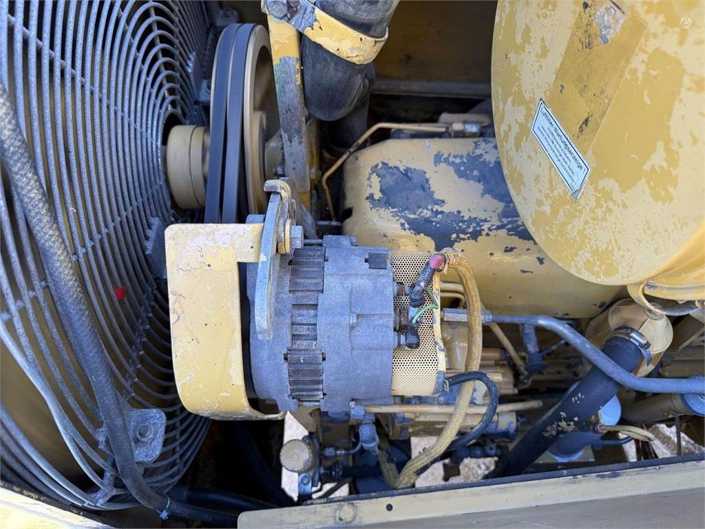 Bulldozer CAT D6M LGP: foto 13