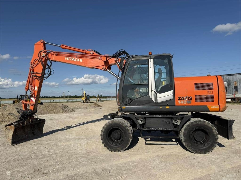 Hitachi ZX 140 W - Excavadora de ruedas: foto 3 Hitachi ZX 140 W - Excavadora de ruedas: foto 3