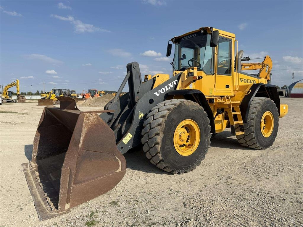 Volvo L 110 E - Cargadora de ruedas: foto 1 Volvo L 110 E - Cargadora de ruedas: foto 1