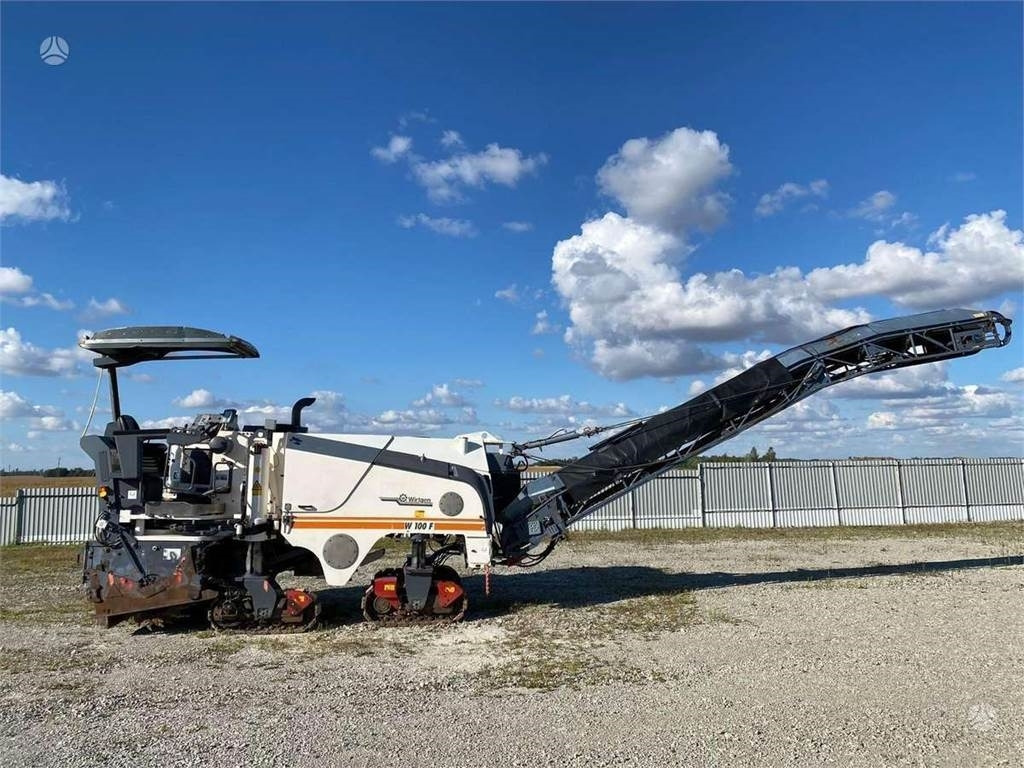 Wirtgen W100F - Pavimentadora de asfalto: foto 1 Wirtgen W100F - Pavimentadora de asfalto: foto 1