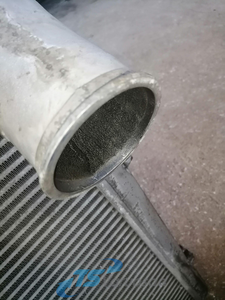 DAF Intercooler radiator 1691394 - Intercooler para Camión: foto 4 DAF Intercooler radiator 1691394 - Intercooler para Camión: foto 4
