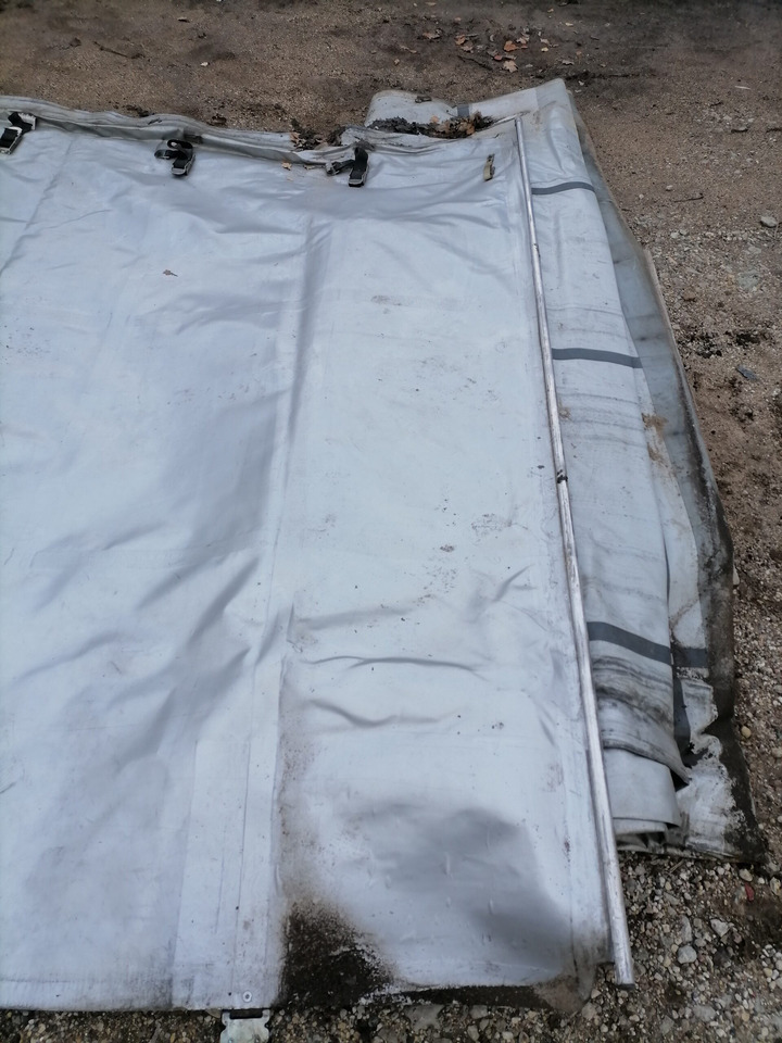 KRONE Haagise küljetent - Pieza universal para Camión: foto 5 KRONE Haagise küljetent - Pieza universal para Camión: foto 5