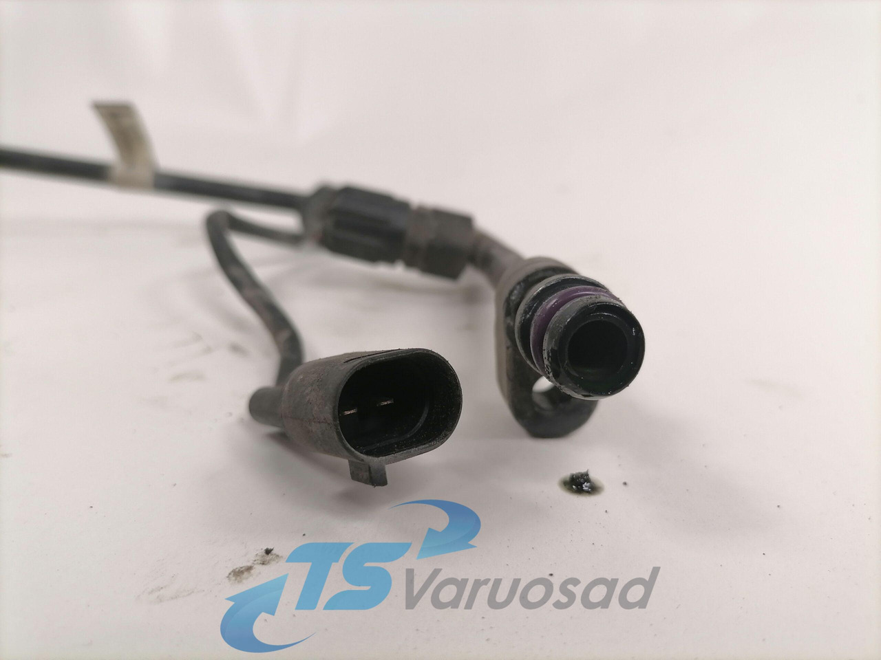 MAN A/C pipe 81619750101 - Calefacción/ Ventilación para Camión: foto 3 MAN A/C pipe 81619750101 - Calefacción/ Ventilación para Camión: foto 3