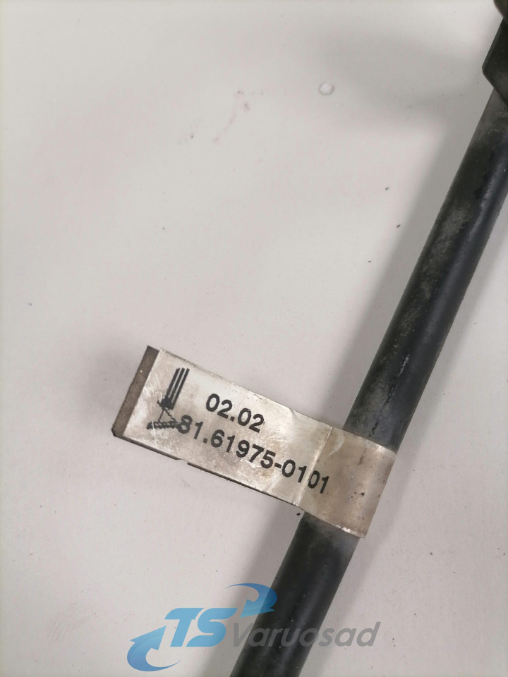 MAN A/C pipe 81619750101 - Calefacción/ Ventilación para Camión: foto 2 MAN A/C pipe 81619750101 - Calefacción/ Ventilación para Camión: foto 2