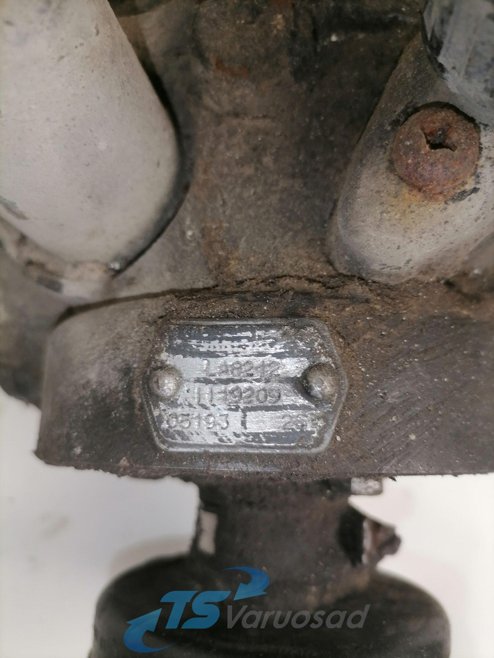 MAN Air dryer LA8212 - Válvula de freno para Camión: foto 4 MAN Air dryer LA8212 - Válvula de freno para Camión: foto 4