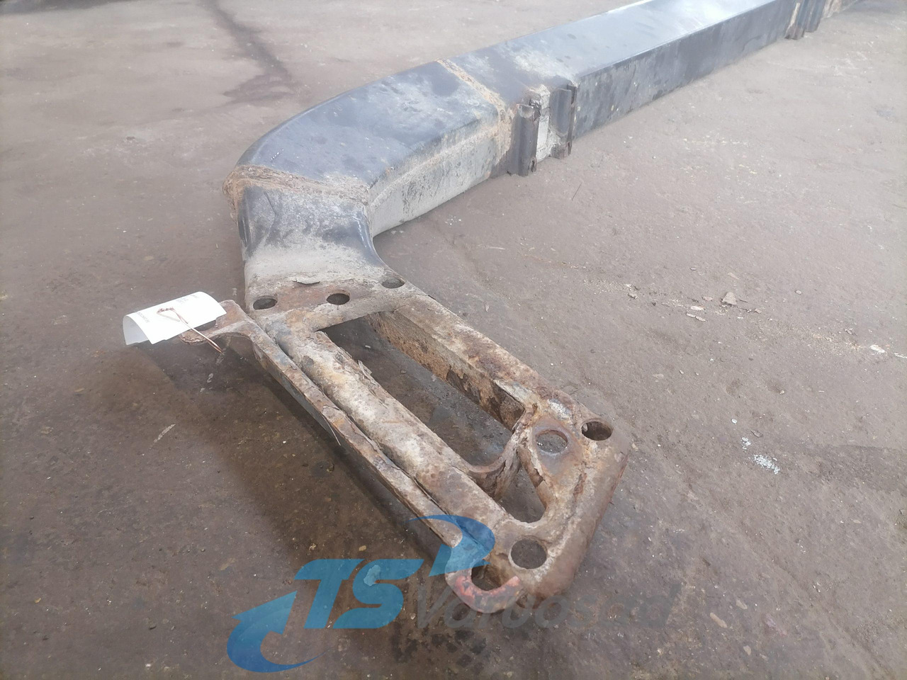 MAN Bumper 81416505013 - Parachoques para Camión: foto 4 MAN Bumper 81416505013 - Parachoques para Camión: foto 4