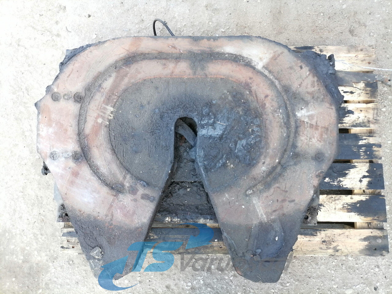 MAN Fifht wheel 81427106222 - Quinta rueda para Camión: foto 2 MAN Fifht wheel 81427106222 - Quinta rueda para Camión: foto 2