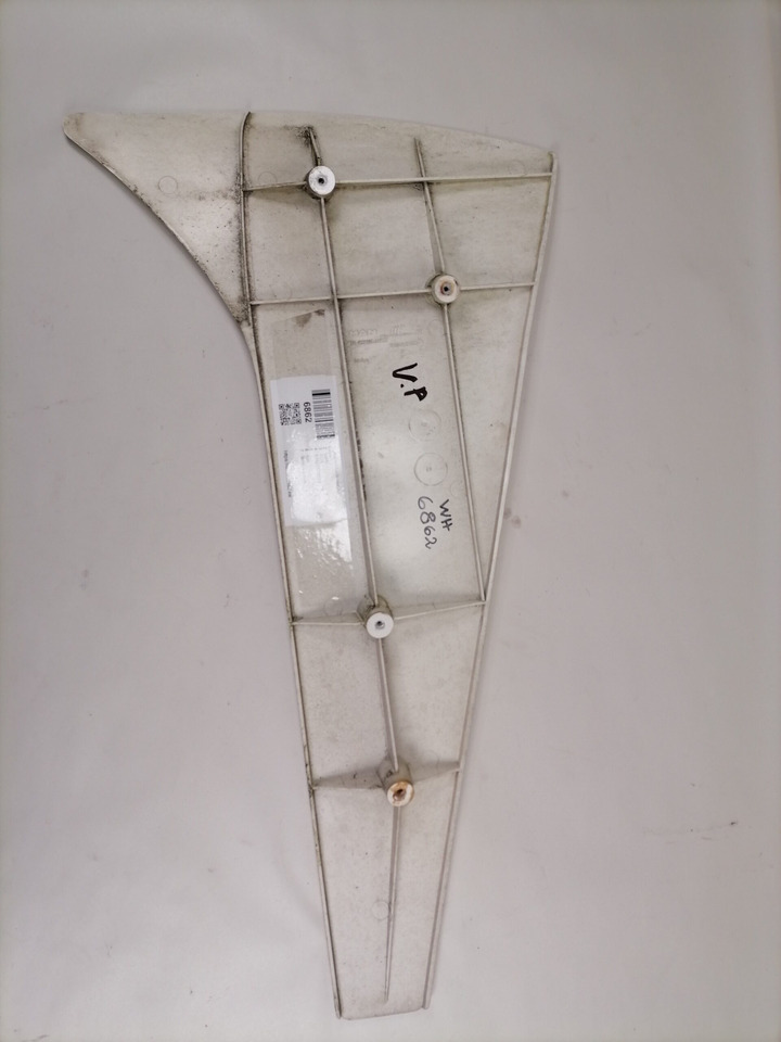 MAN Kabiini tuulesuunaja, katus 81629100133 - Aerodinámica/ Spoiler para Camión: foto 2 MAN Kabiini tuulesuunaja, katus 81629100133 - Aerodinámica/ Spoiler para Camión: foto 2