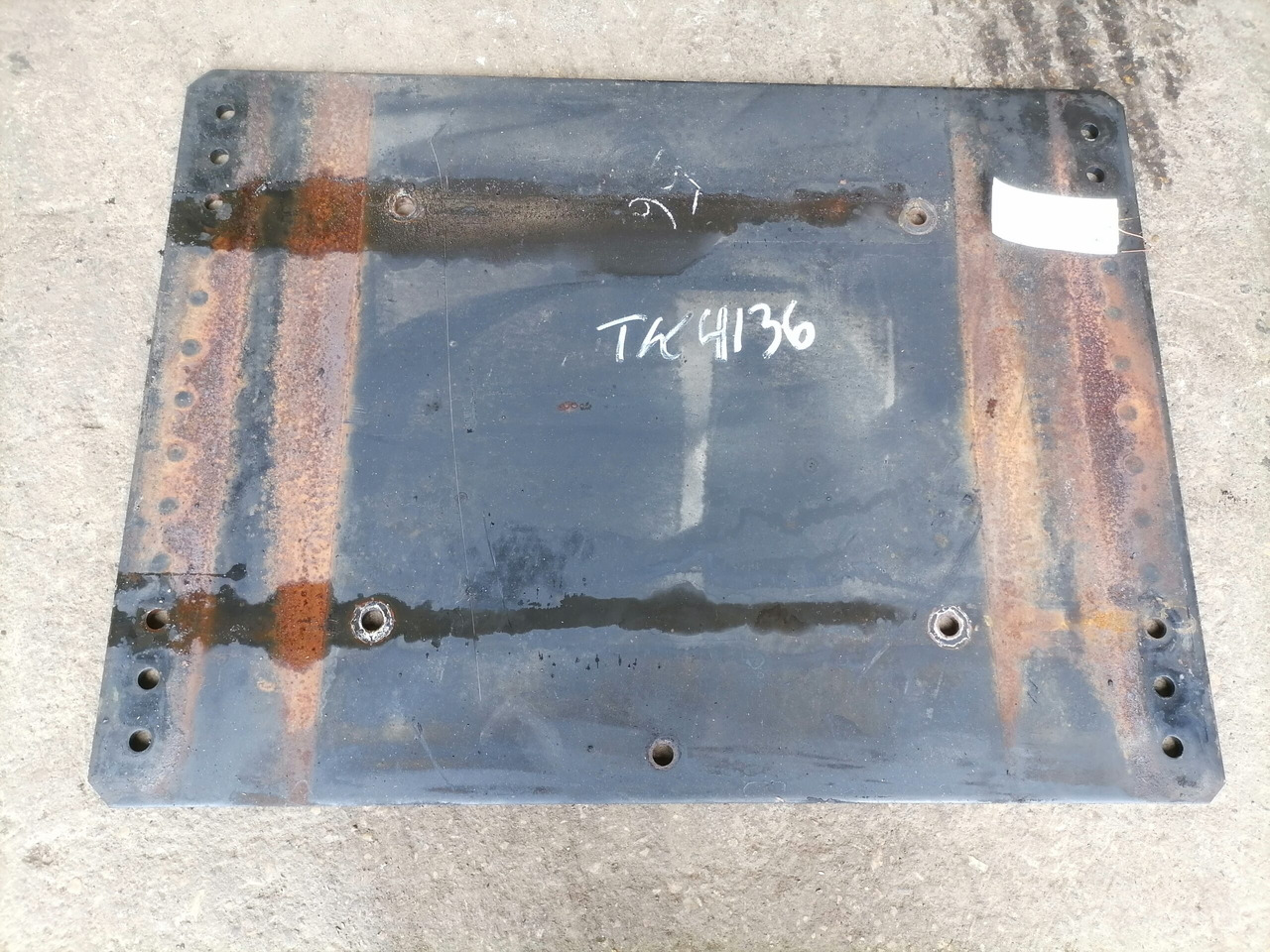 MAN Saddle plate 81427150036 - Quinta rueda para Camión: foto 3 MAN Saddle plate 81427150036 - Quinta rueda para Camión: foto 3