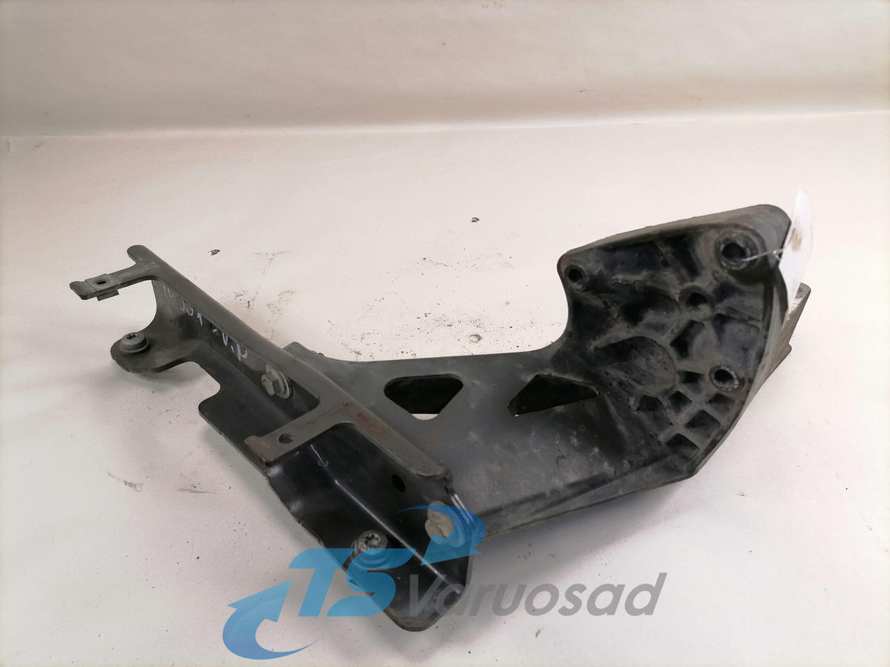 Mercedes-Benz Bummmmper bracket A9436660178 - Parachoques para Camión: foto 4 Mercedes-Benz Bummmmper bracket A9436660178 - Parachoques para Camión: foto 4