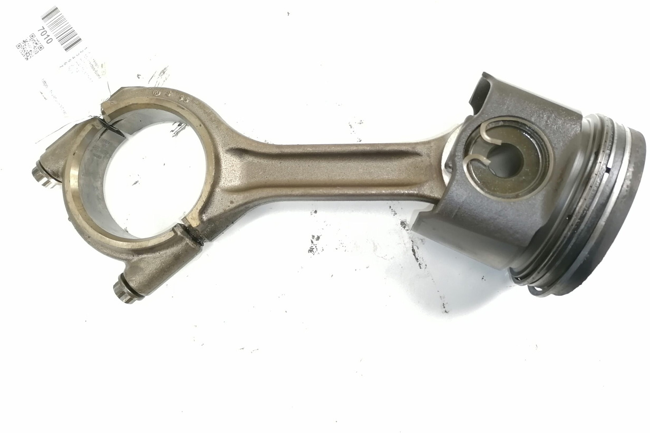 Mercedes-Benz Connecting rod + piston A4710371601 - Pistones/ Anillos/ Bujes para Camión: foto 2 Mercedes-Benz Connecting rod + piston A4710371601 - Pistones/ Anillos/ Bujes para Camión: foto 2