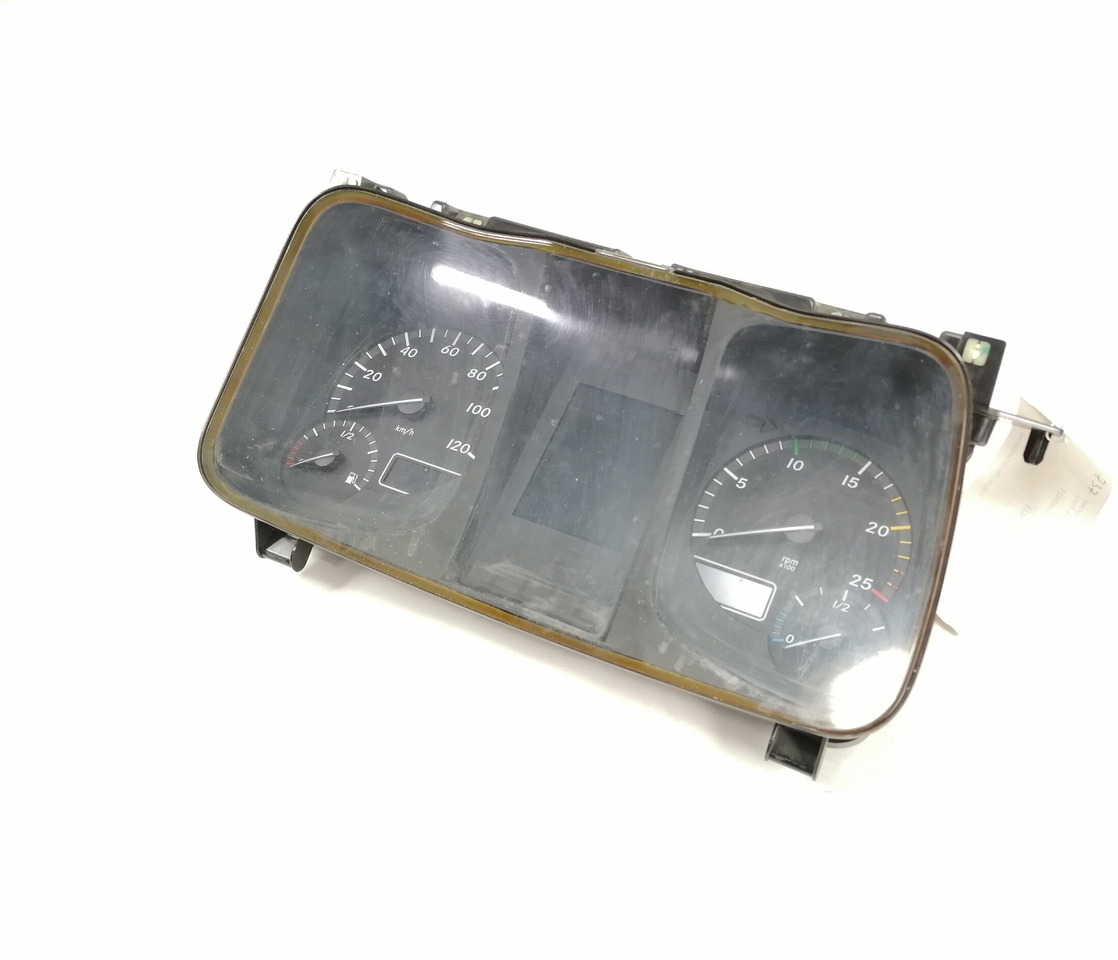 Mercedes-Benz Dashboard A0084468421 - Salpicadero para Camión: foto 1 Mercedes-Benz Dashboard A0084468421 - Salpicadero para Camión: foto 1