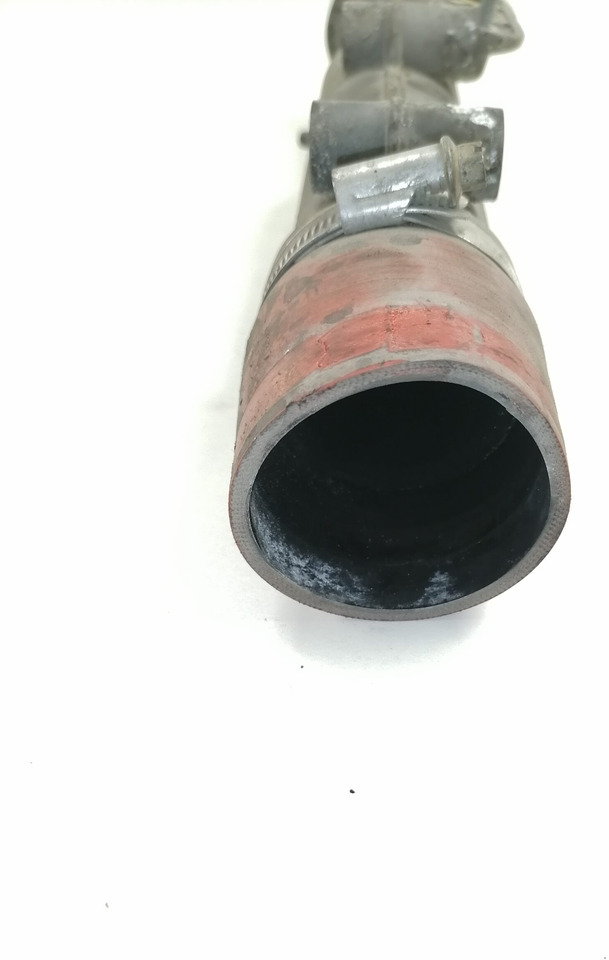 Mercedes-Benz EGR pipe A4711403208 - Silenciador/ Sistema de escape para Camión: foto 5 Mercedes-Benz EGR pipe A4711403208 - Silenciador/ Sistema de escape para Camión: foto 5