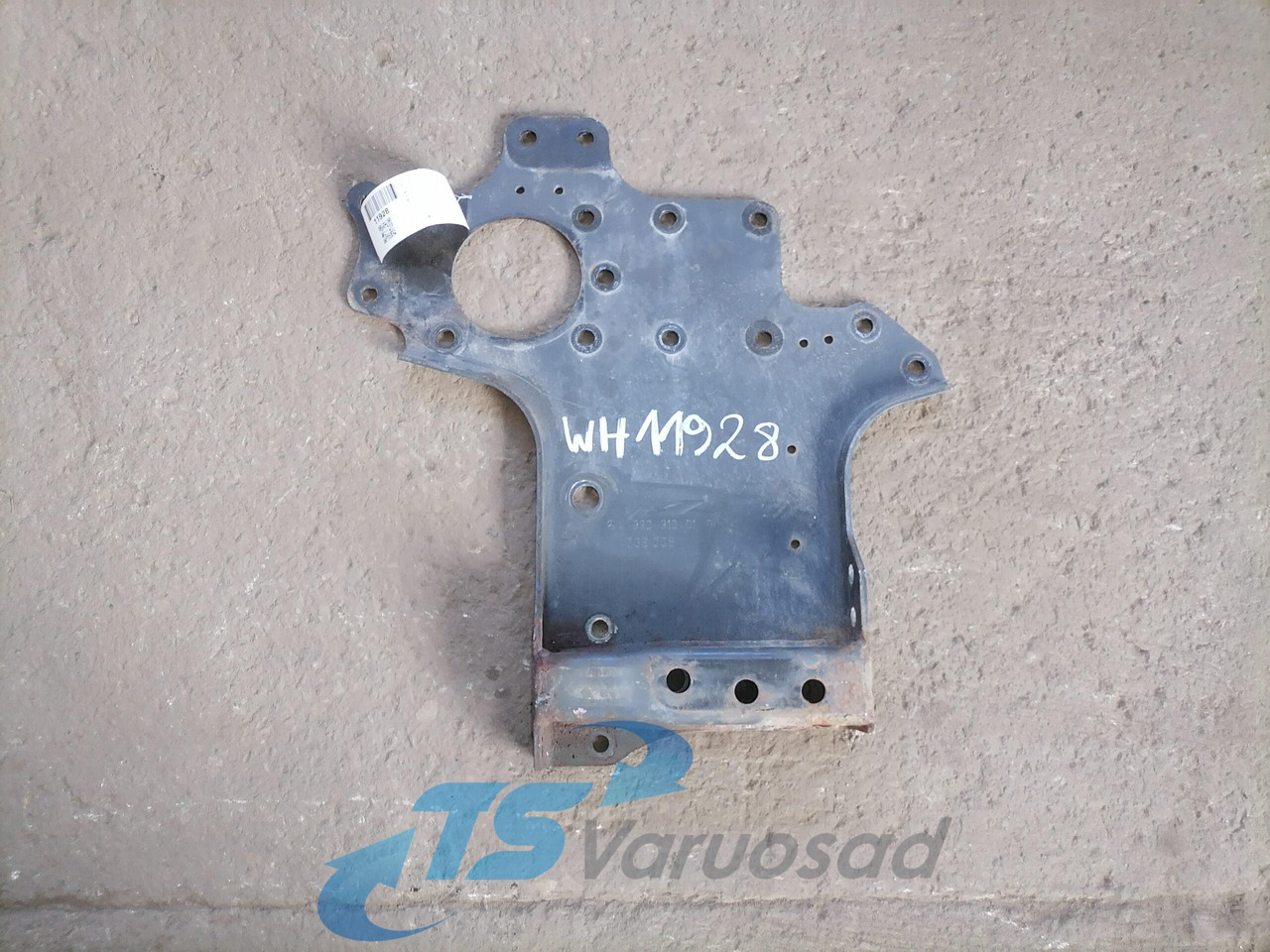 Mercedes-Benz Front bumper carrier A9303100190 - Parachoques para Camión: foto 1 Mercedes-Benz Front bumper carrier A9303100190 - Parachoques para Camión: foto 1