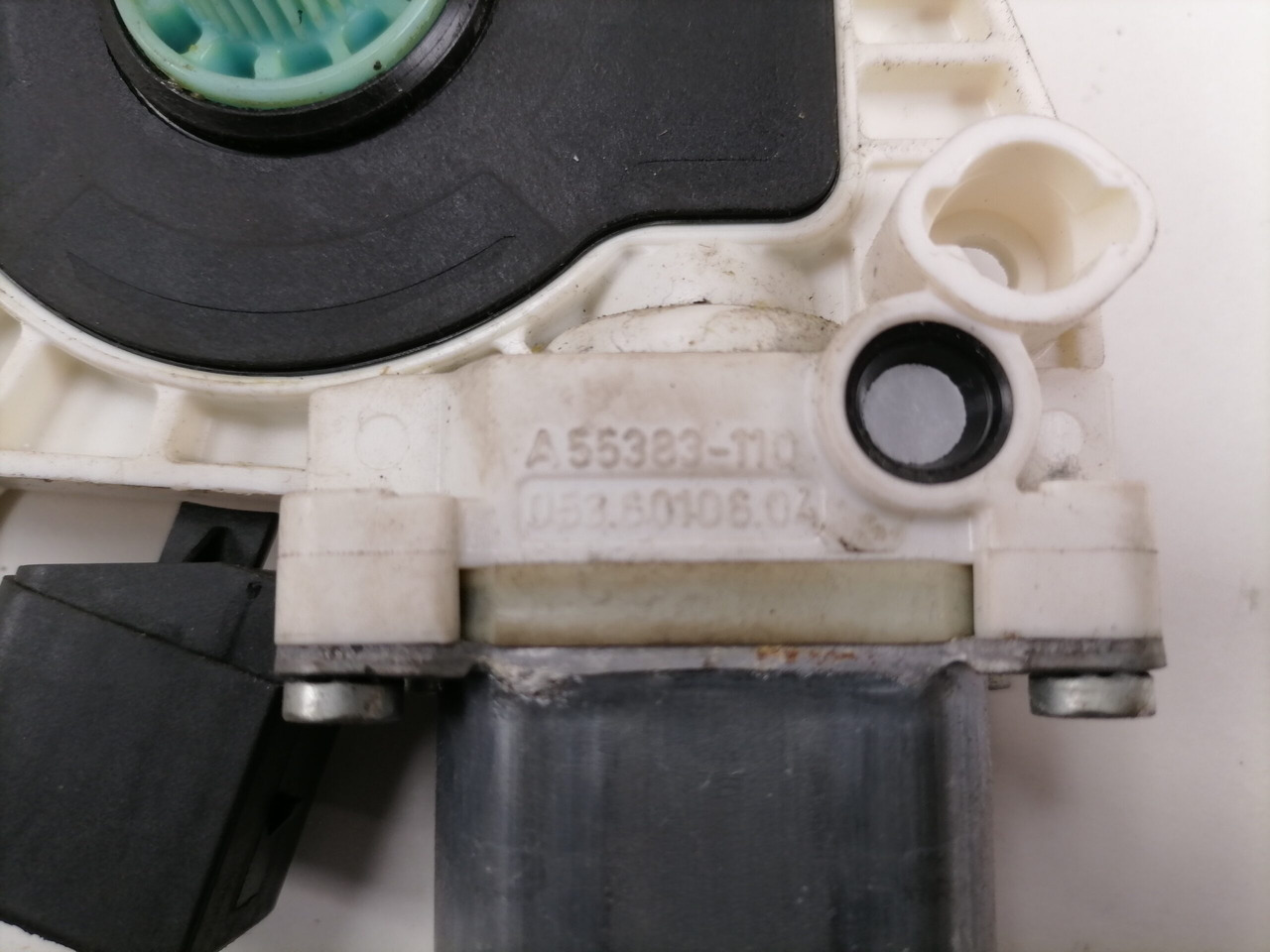 Mercedes-Benz Glass lift 0536010604 - Ventana y piezas para Camión: foto 3 Mercedes-Benz Glass lift 0536010604 - Ventana y piezas para Camión: foto 3