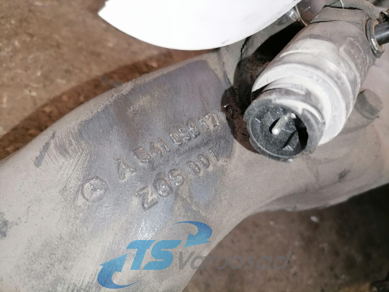 Mercedes-Benz Intake mainfold A5410981717 - Colector de admisión para Camión: foto 2 Mercedes-Benz Intake mainfold A5410981717 - Colector de admisión para Camión: foto 2