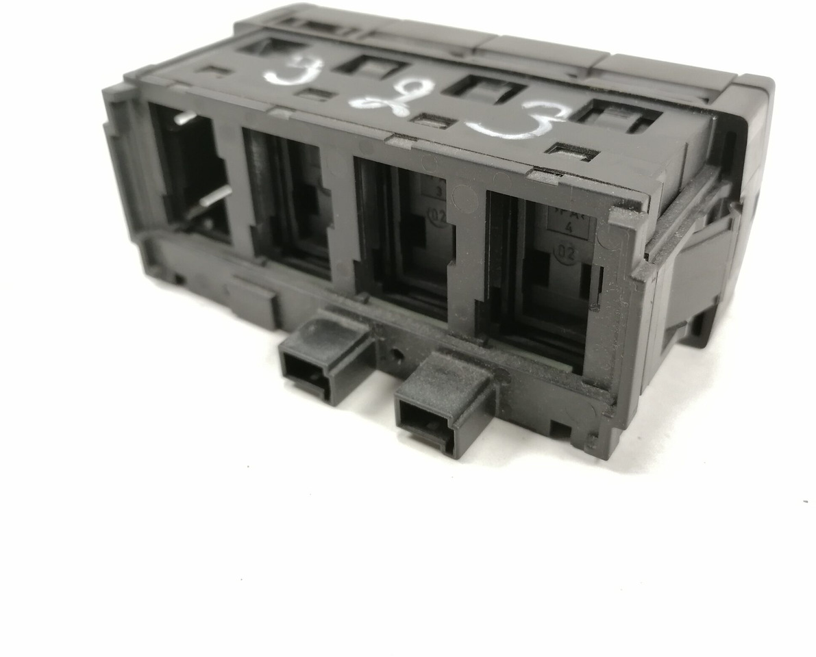 Mercedes-Benz Lülitite moodul A9605400046 - Cabina para Camión: foto 3 Mercedes-Benz Lülitite moodul A9605400046 - Cabina para Camión: foto 3