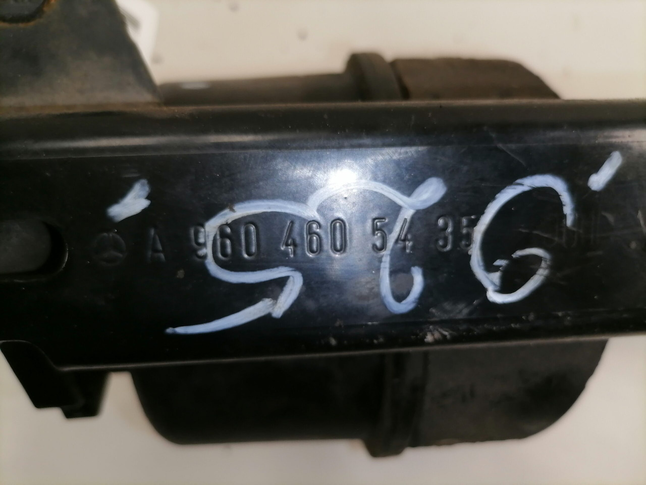 Mercedes-Benz Roolisüsteemi õlimahuti A0004668502 - Manguera de dirección para Camión: foto 5 Mercedes-Benz Roolisüsteemi õlimahuti A0004668502 - Manguera de dirección para Camión: foto 5