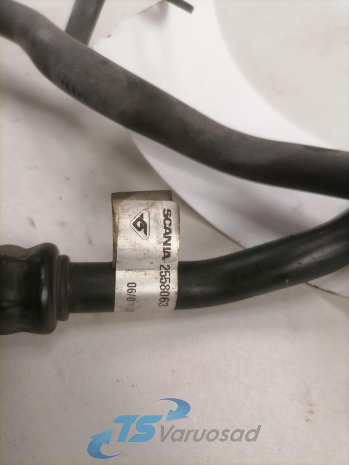 Scania A/C pipe 2558063 - Calefacción/ Ventilación para Camión: foto 5 Scania A/C pipe 2558063 - Calefacción/ Ventilación para Camión: foto 5