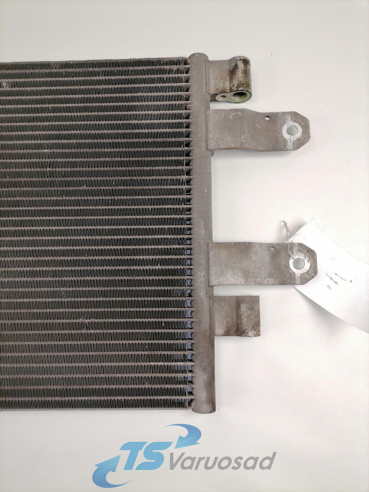 Scania A/C radiator 1921284 - Calefacción/ Ventilación para Camión: foto 5 Scania A/C radiator 1921284 - Calefacción/ Ventilación para Camión: foto 5