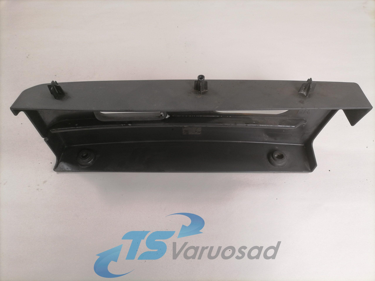 Scania Astmelaua plastik kate, keskmine parem 1501343 - Peldaño para Camión: foto 2 Scania Astmelaua plastik kate, keskmine parem 1501343 - Peldaño para Camión: foto 2