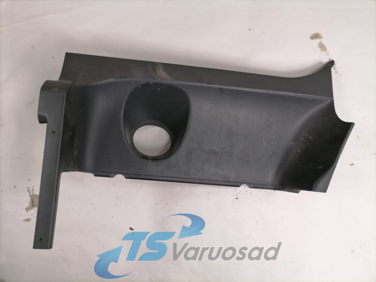 Scania Astmelaua plastik kate, ülemine vasak 1442655 - Peldaño para Camión: foto 1 Scania Astmelaua plastik kate, ülemine vasak 1442655 - Peldaño para Camión: foto 1