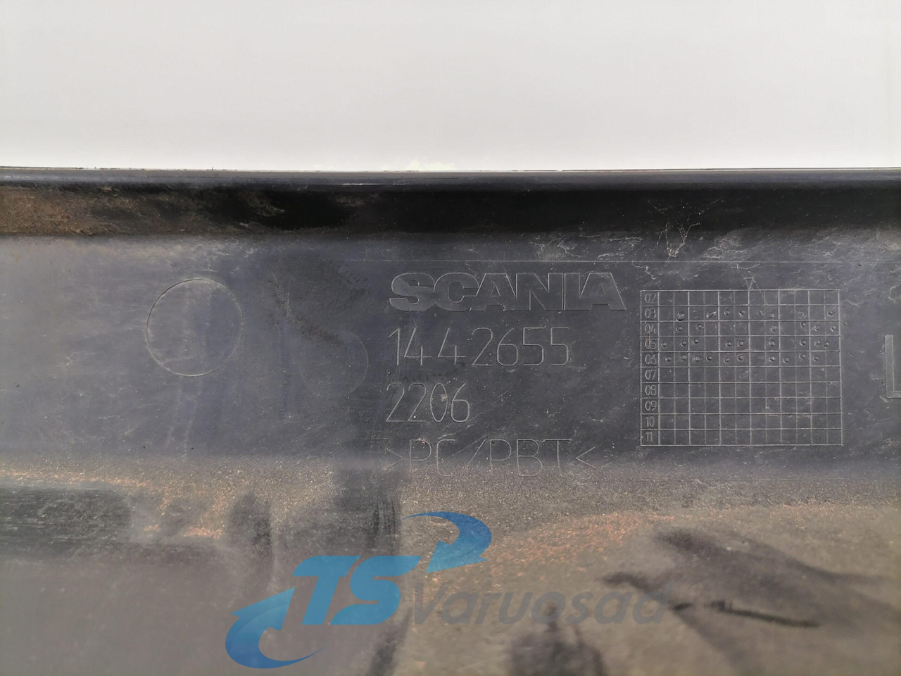 Scania Astmelaua plastik kate, ülemine vasak 1442655 - Peldaño para Camión: foto 3 Scania Astmelaua plastik kate, ülemine vasak 1442655 - Peldaño para Camión: foto 3