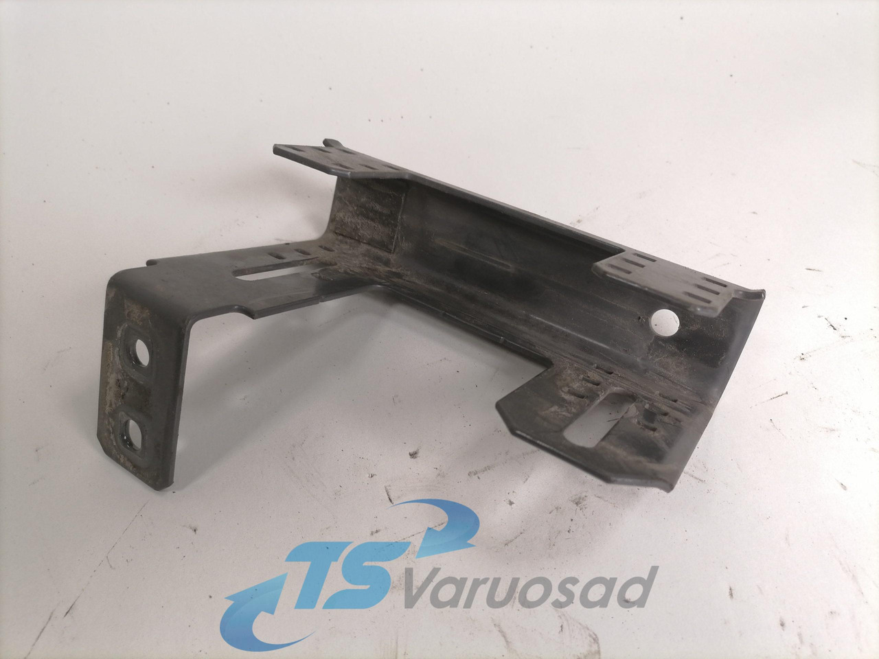 Scania Bracket 1747536 - Bastidor/ Chasis para Camión: foto 2 Scania Bracket 1747536 - Bastidor/ Chasis para Camión: foto 2