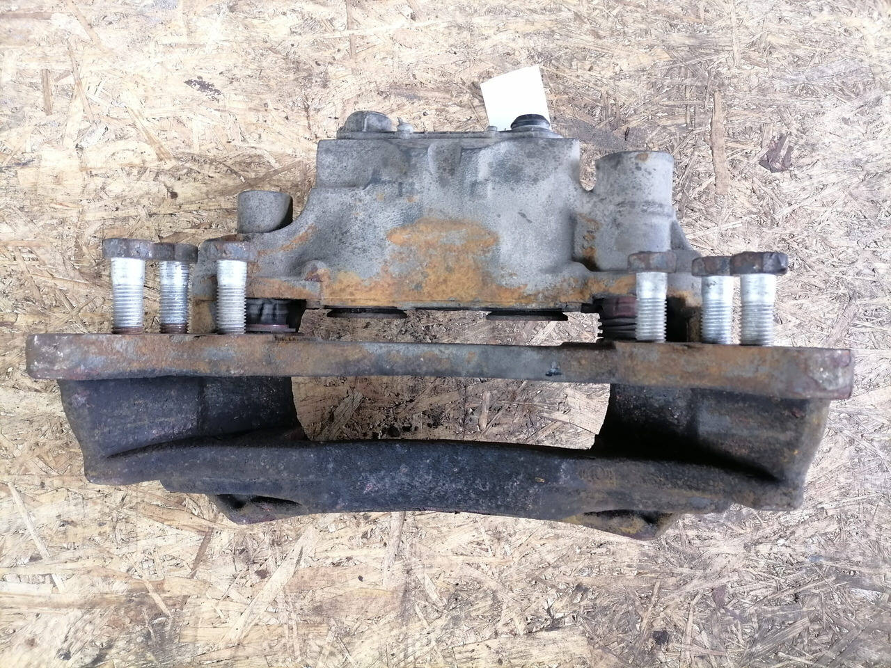 Scania Brake caliper 1946306 - Piezas de freno para Camión: foto 5 Scania Brake caliper 1946306 - Piezas de freno para Camión: foto 5