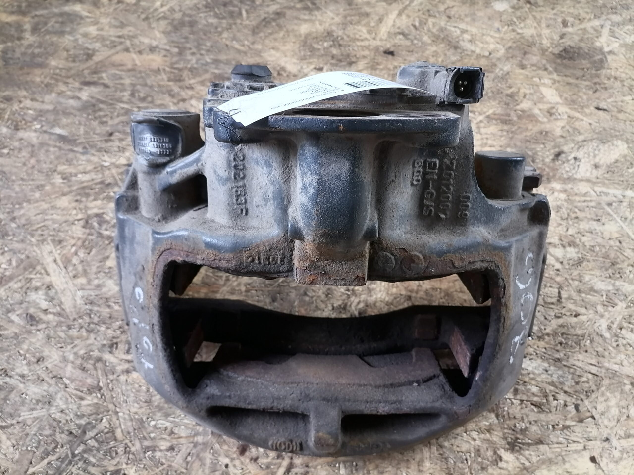 Scania Brake caliper 1946306 - Piezas de freno para Camión: foto 2 Scania Brake caliper 1946306 - Piezas de freno para Camión: foto 2