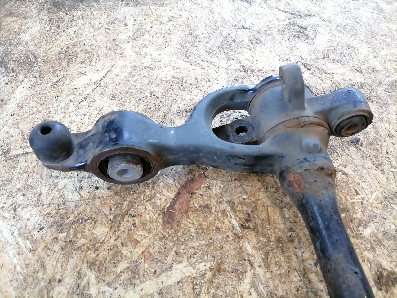 Scania Cab anti-roll bar 1885873 - Suspensión de cabina para Camión: foto 5 Scania Cab anti-roll bar 1885873 - Suspensión de cabina para Camión: foto 5