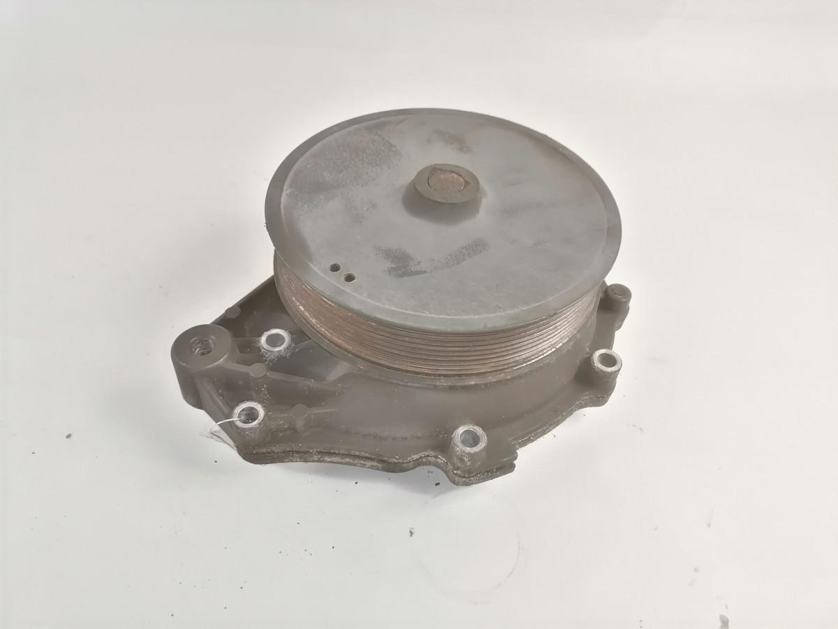 Scania Cooling pump 2310615 - Bomba de refrigerante para Camión: foto 2 Scania Cooling pump 2310615 - Bomba de refrigerante para Camión: foto 2