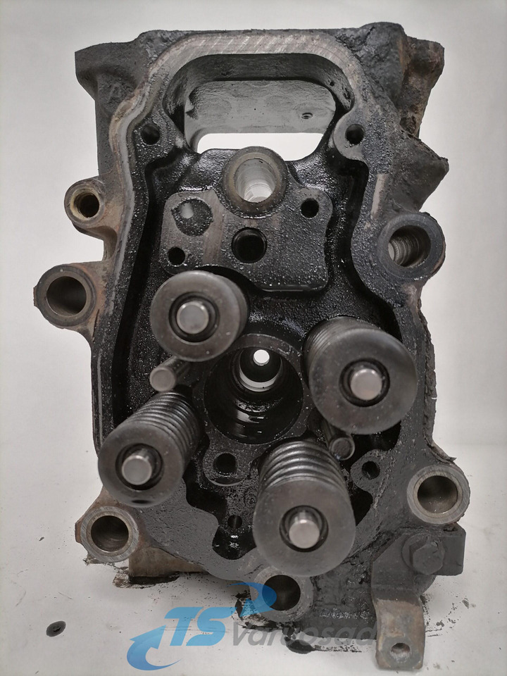 Scania Cylinder head, XPI 1921303 - Cabezal de bloque para Camión: foto 1 Scania Cylinder head, XPI 1921303 - Cabezal de bloque para Camión: foto 1