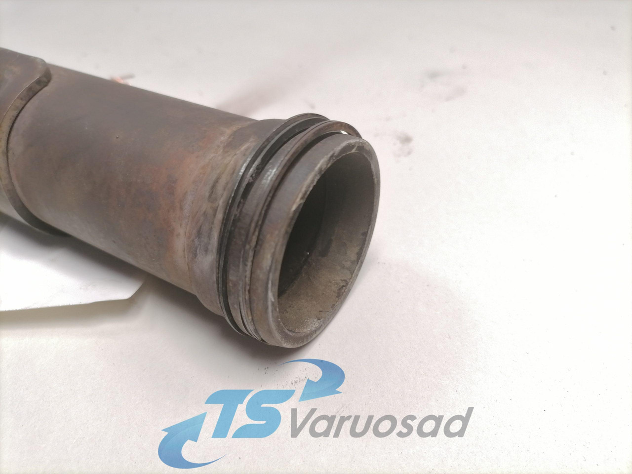 Scania EGR pipe 1528100 - Colector de escape para Camión: foto 3 Scania EGR pipe 1528100 - Colector de escape para Camión: foto 3